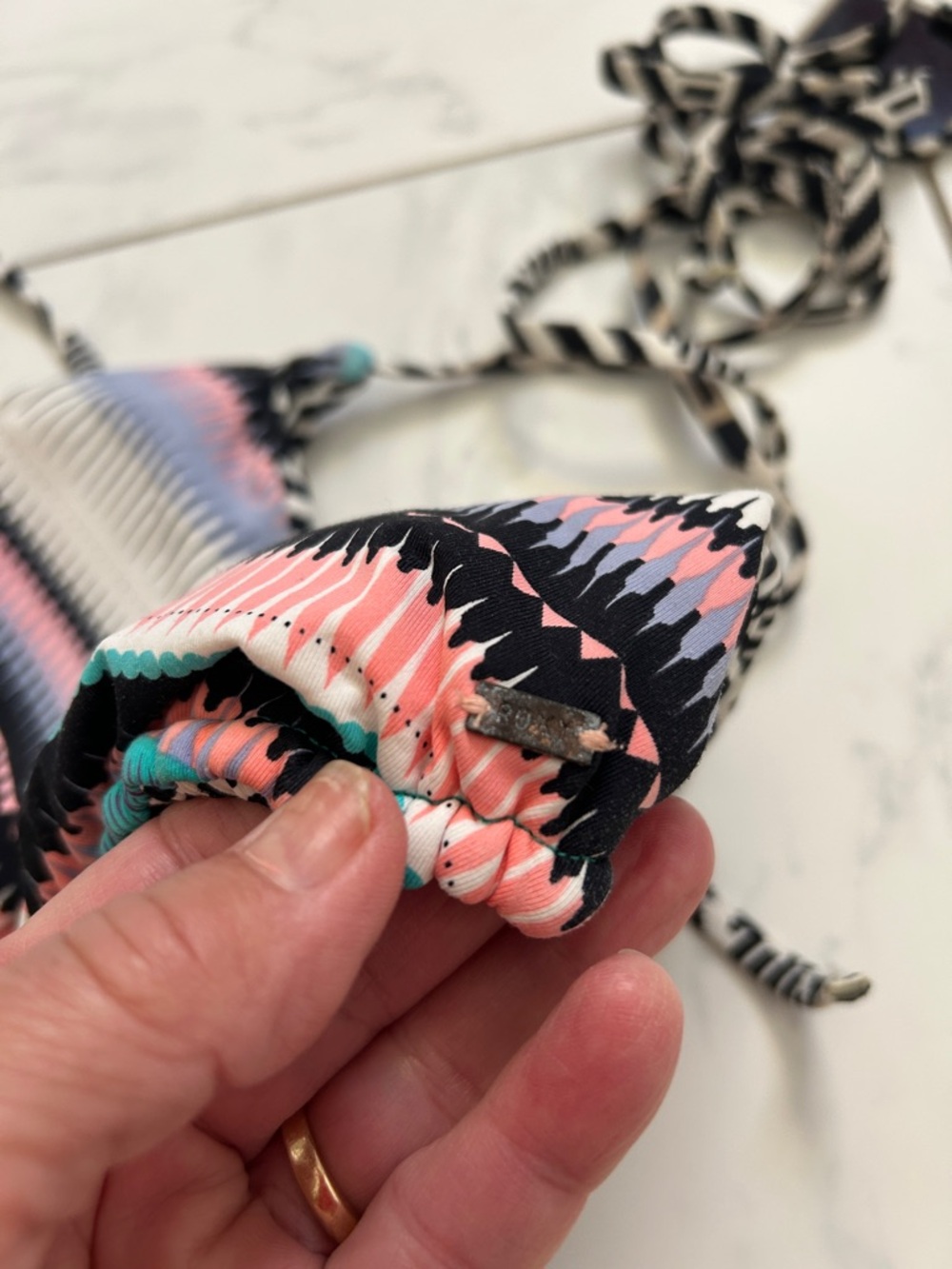 Women’s Multicolor Patterned Triangle Bikini Top - Roxy. - Picture 6 of 6